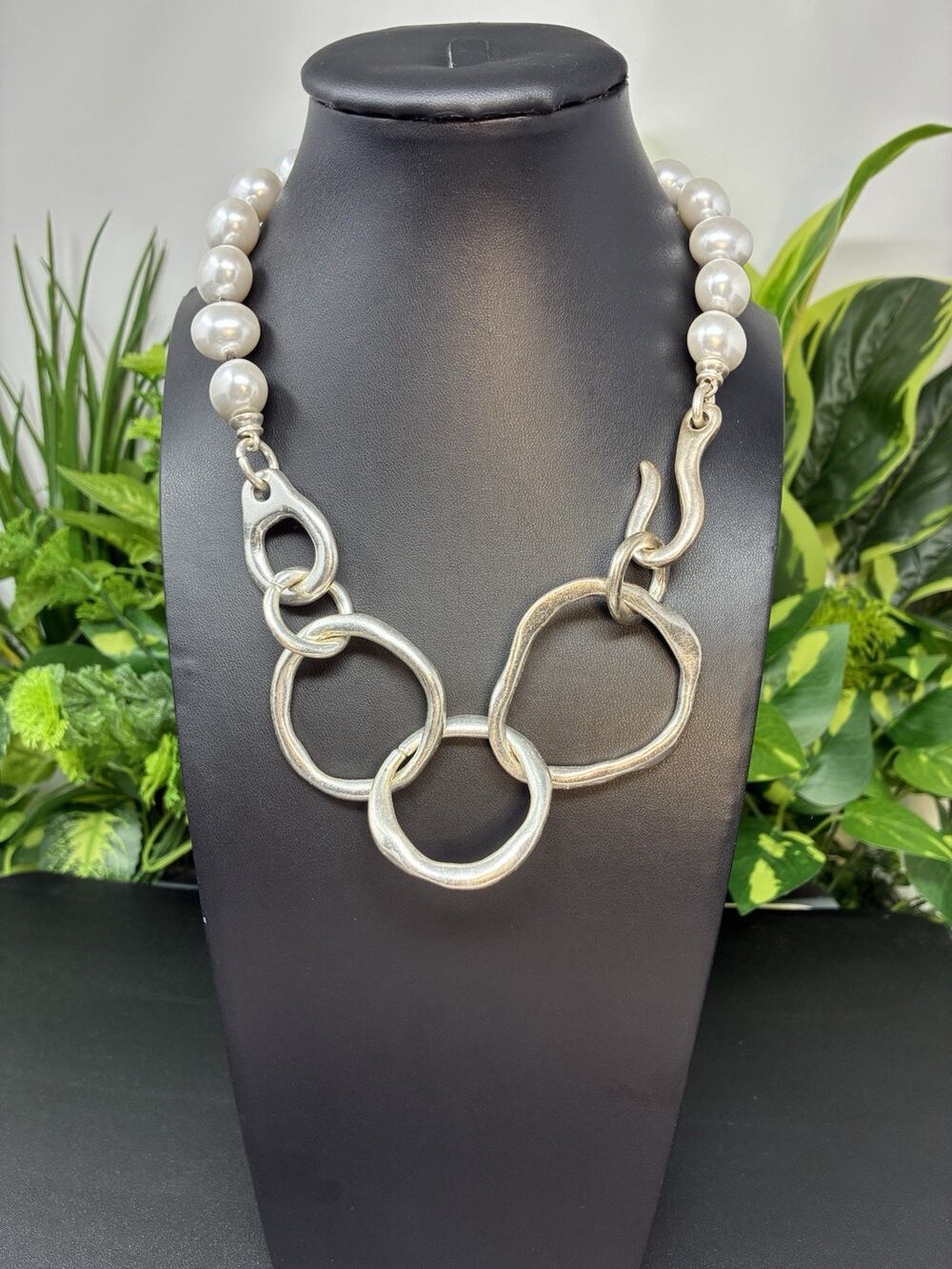 Vintage Statement Silver Link Chain Chunky Faux Baroque Pearl Necklace